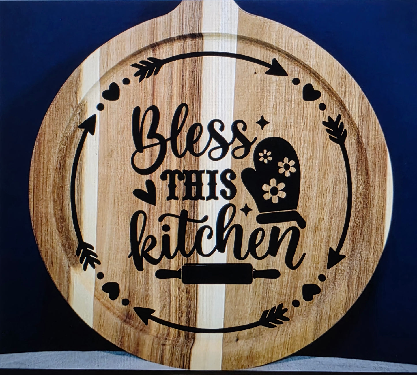 Acacia Wood Round Cutting Board