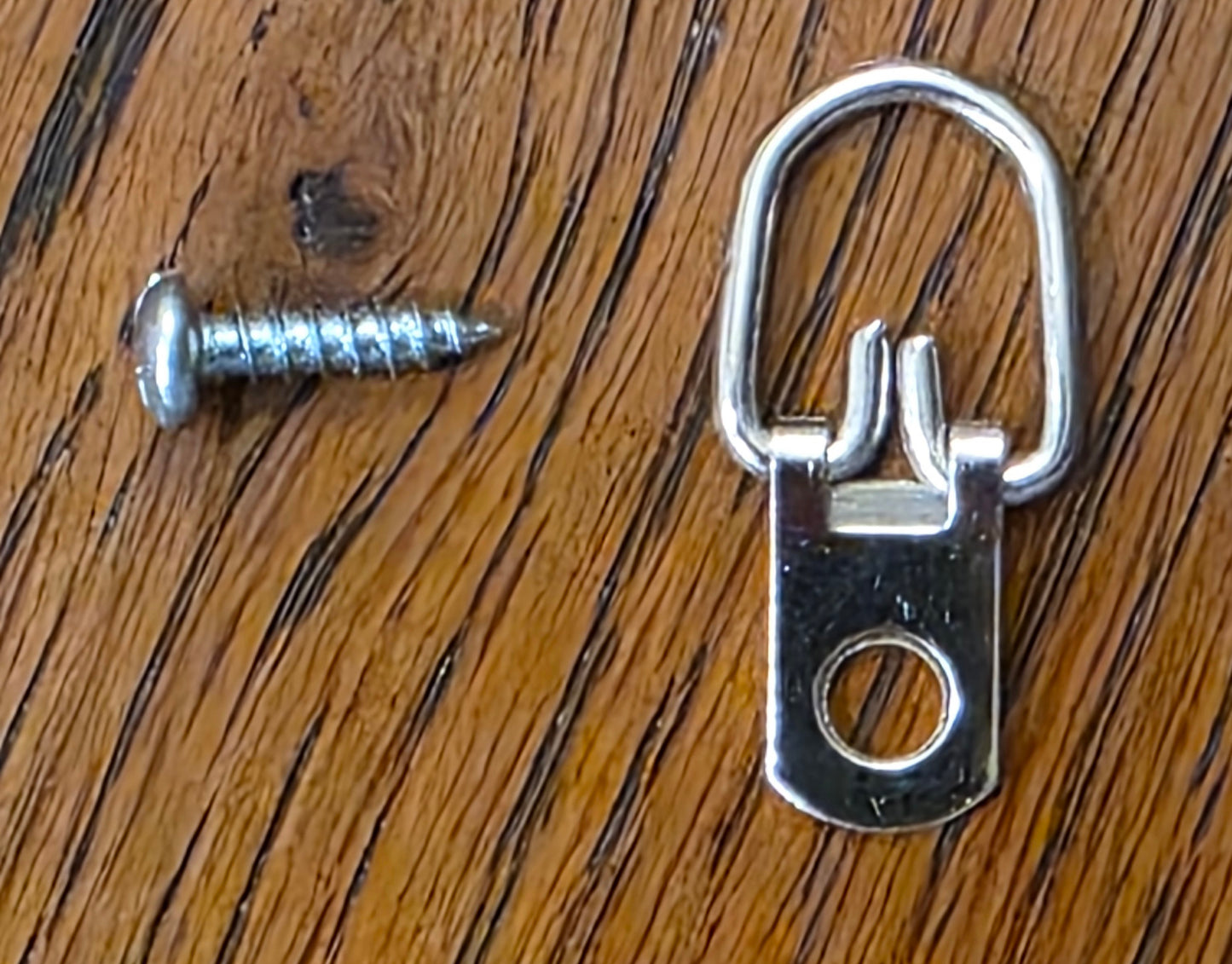 15" Round Knotty Pine Door Hanger / Wall Decor - 3 Colors