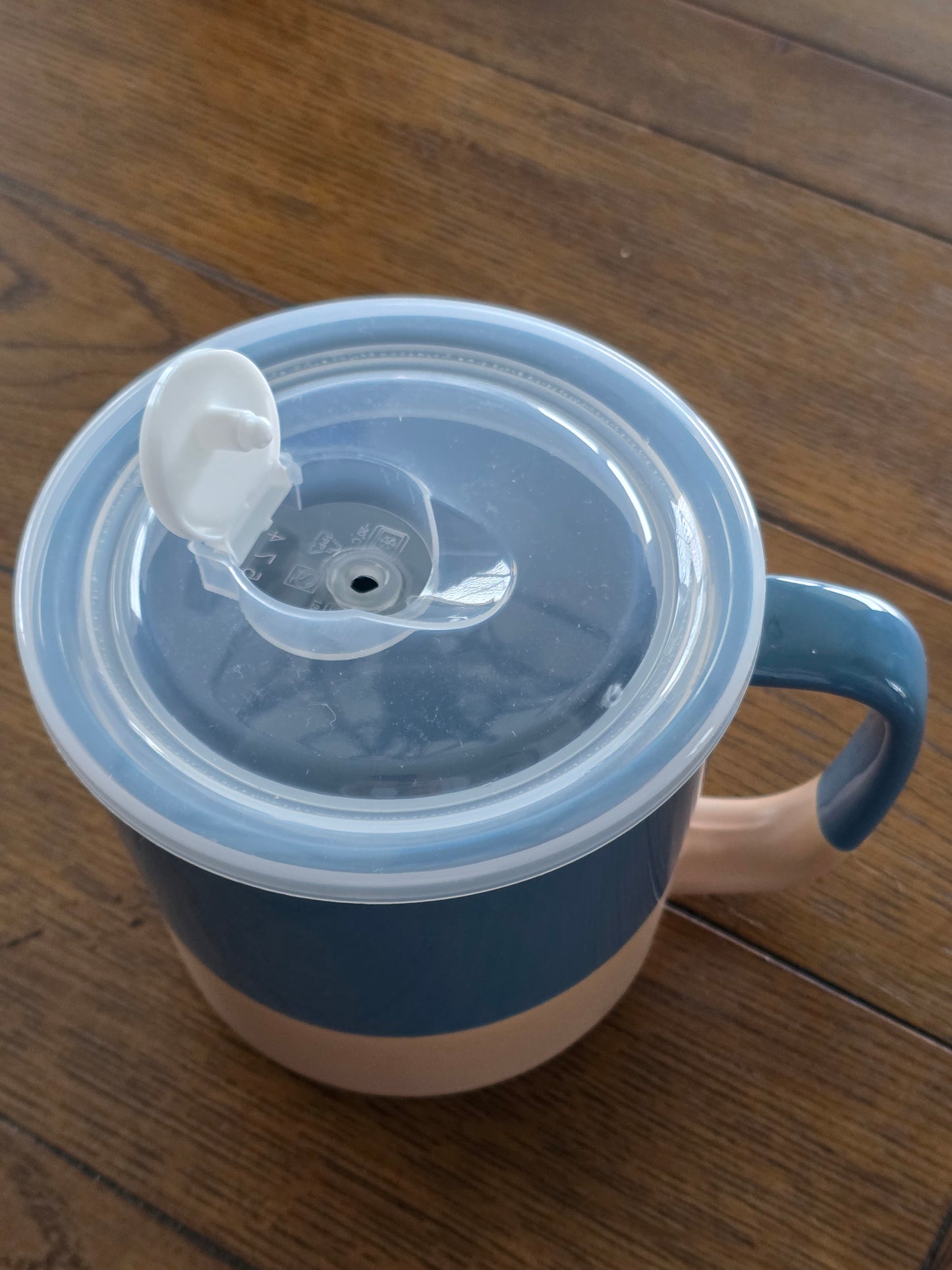 Glazed Stoneware Soup Mug w/Vented Lid - 2 Colors
