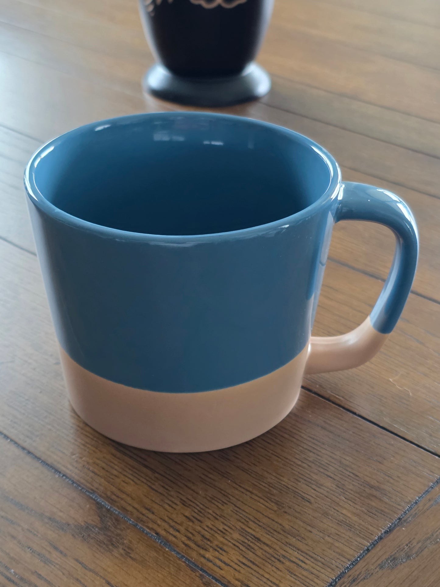 Glazed Stoneware Soup Mug w/Vented Lid - 2 Colors