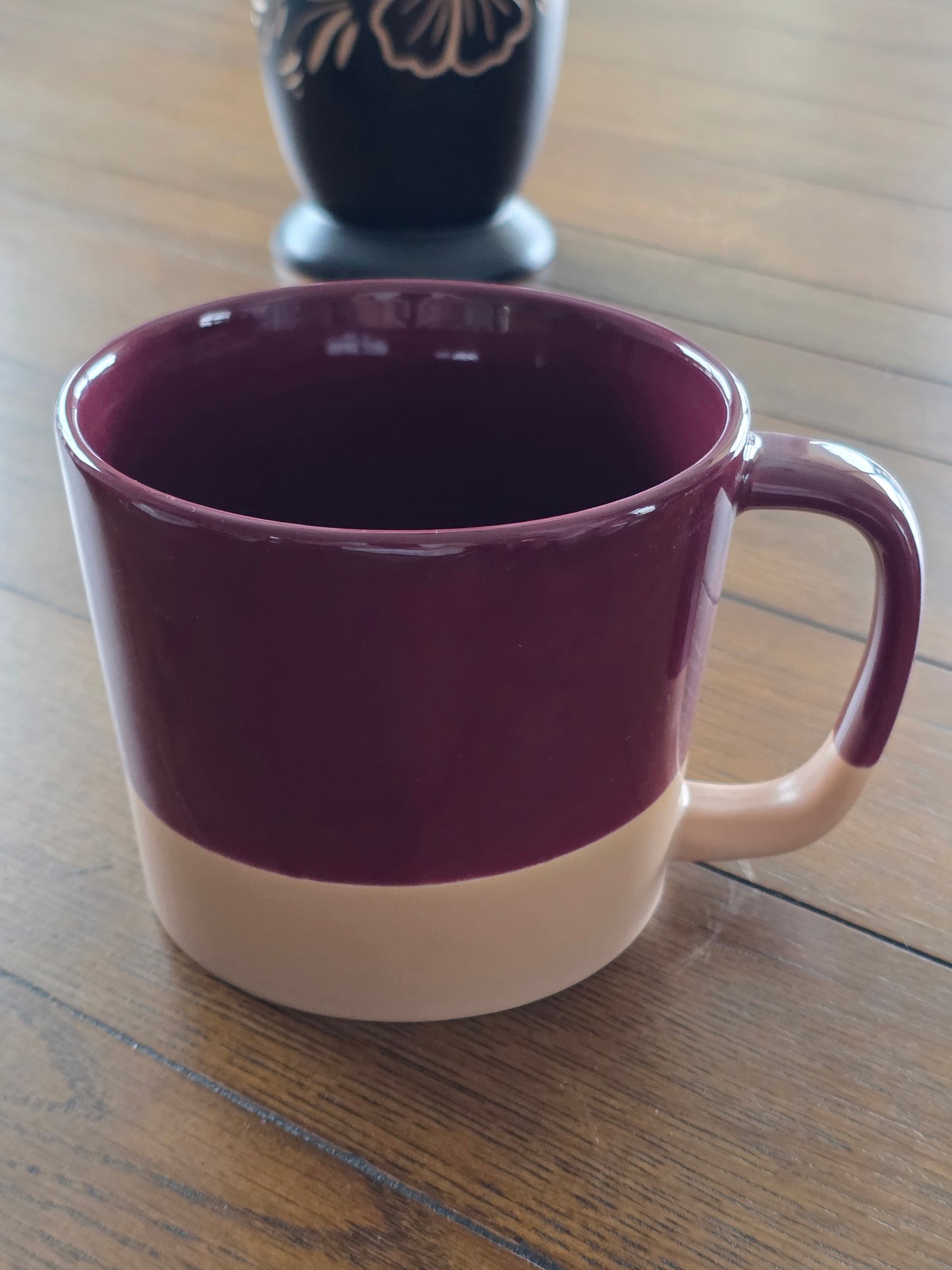 Glazed Stoneware Soup Mug w/Vented Lid - 2 Colors