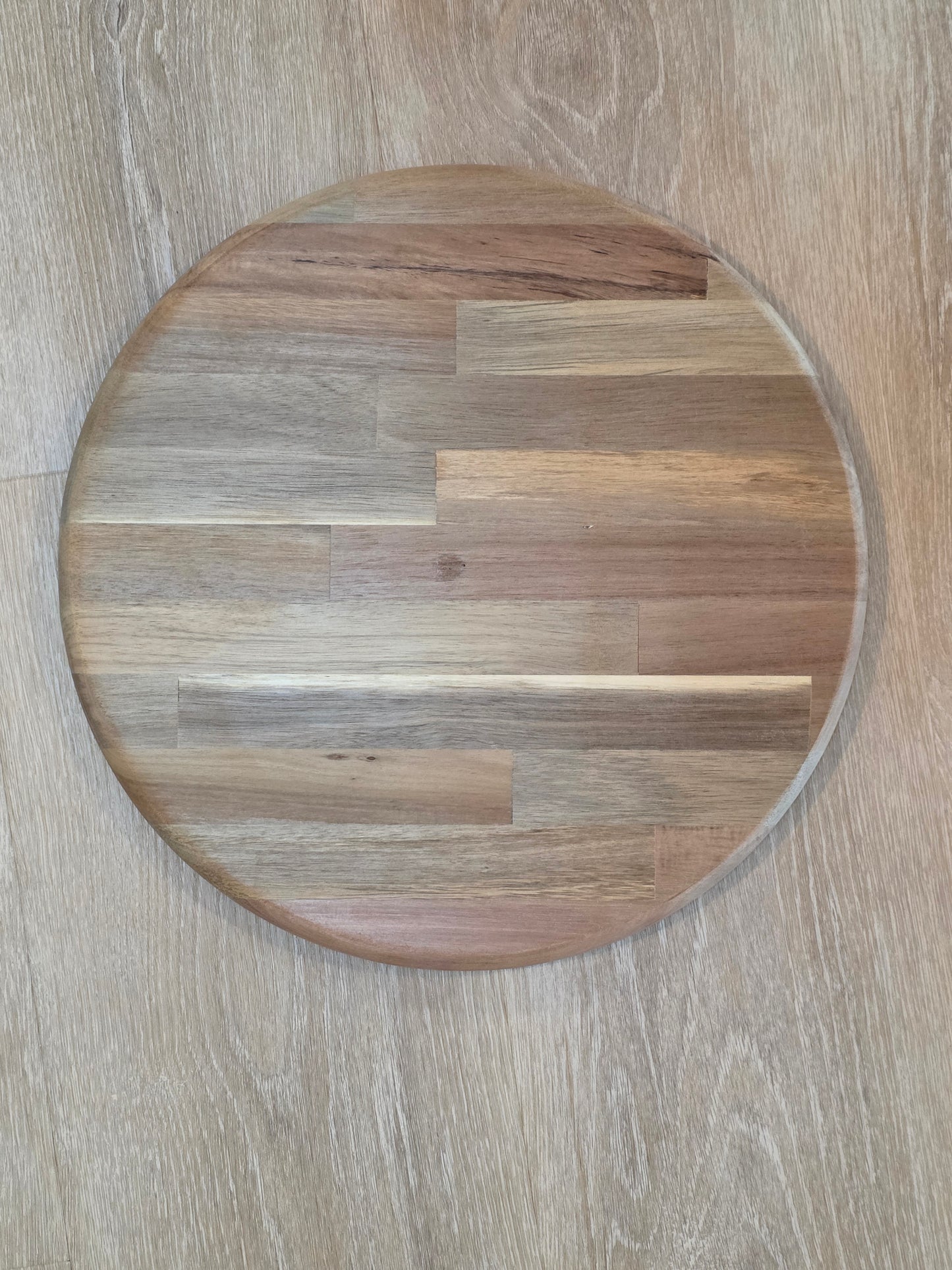 15" Round Knotty Acacia