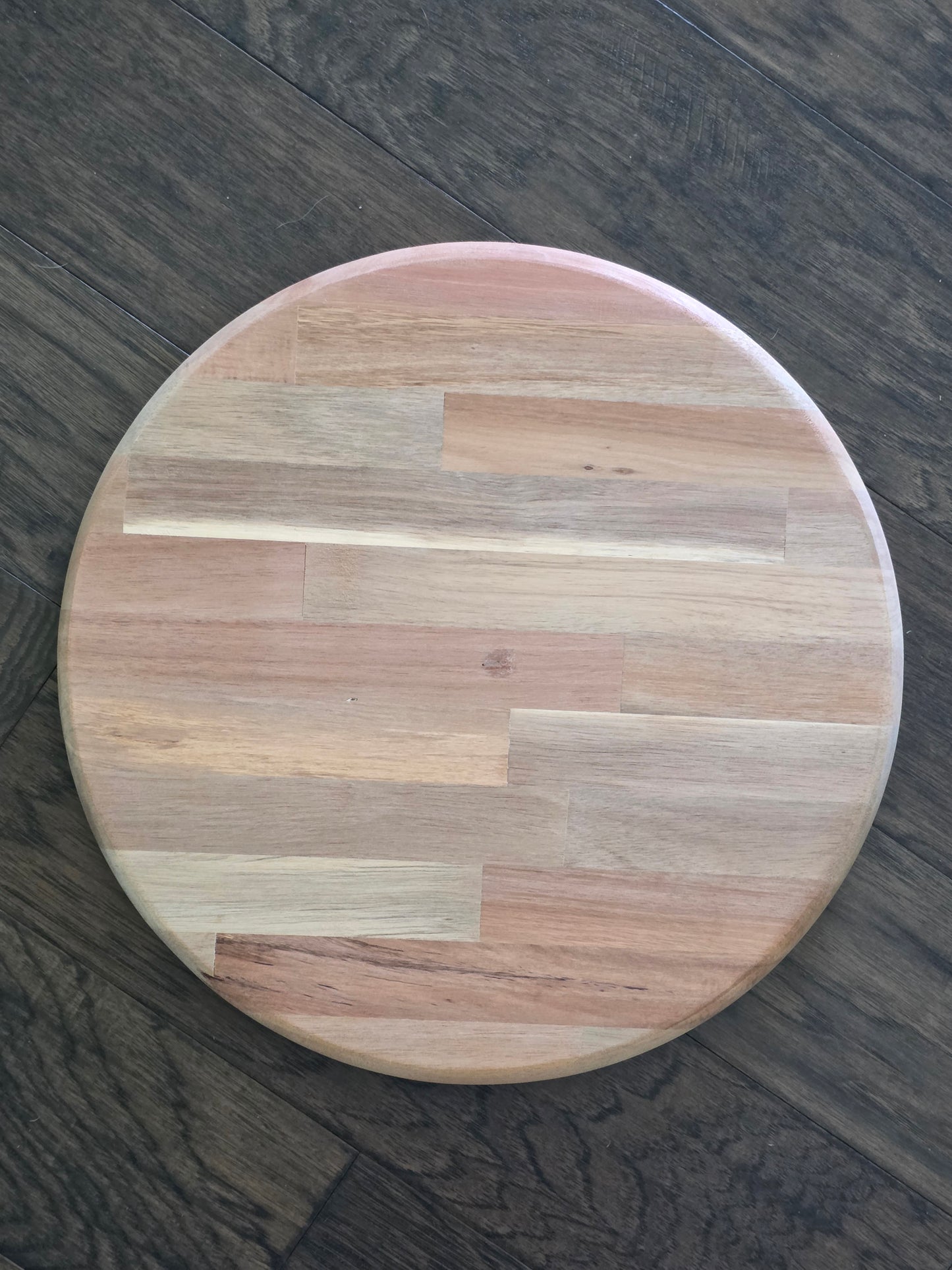 15" Round Knotty Acacia