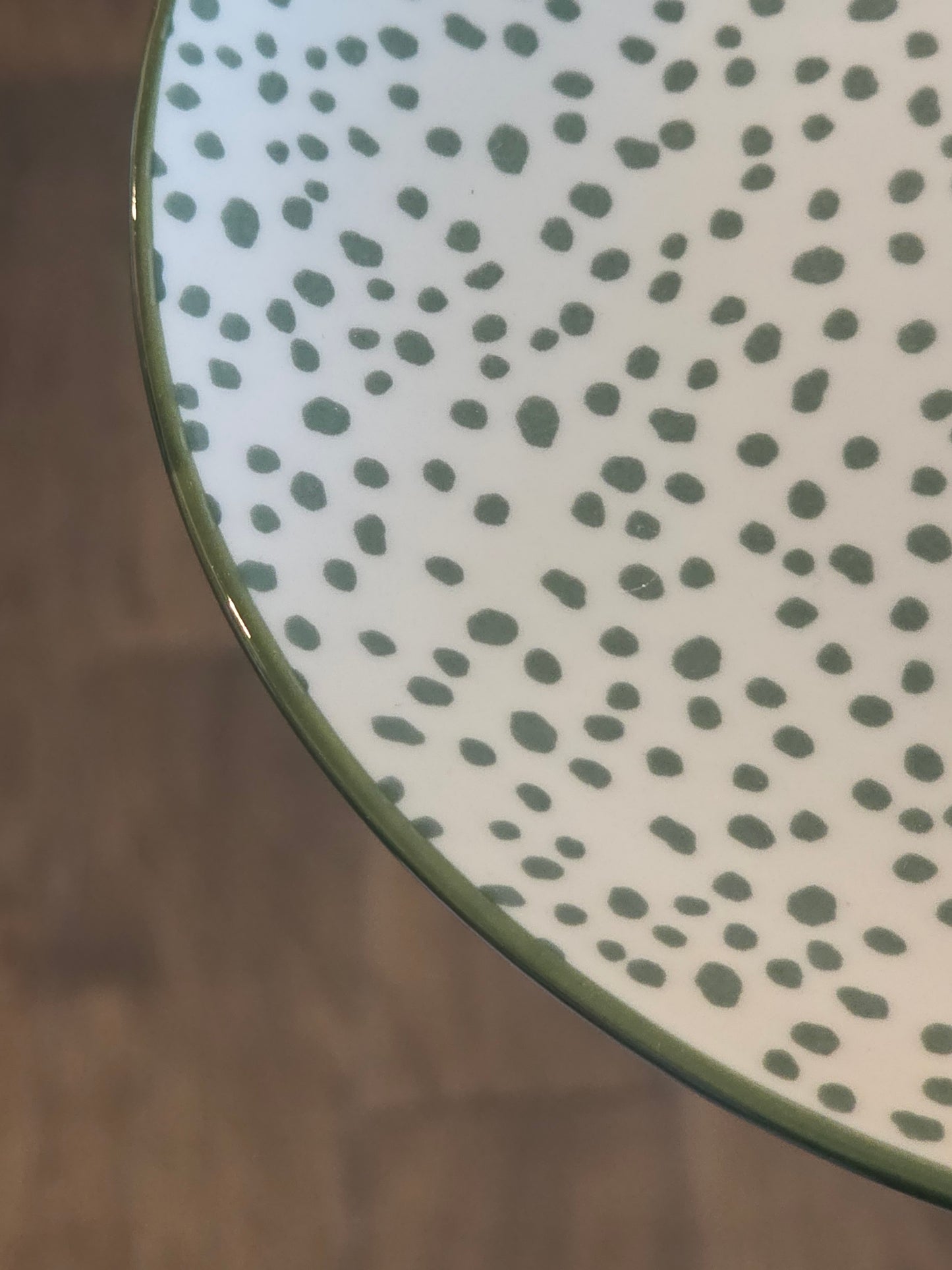 Decorative Dotted Ceramic Plate - 4 Colors